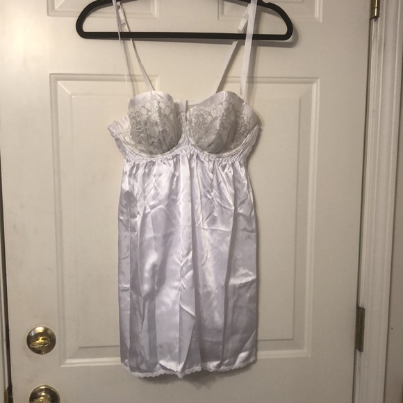 Lane Bryant Other - NWT!! Gorgeous white satin and lace negligee, size 14/16